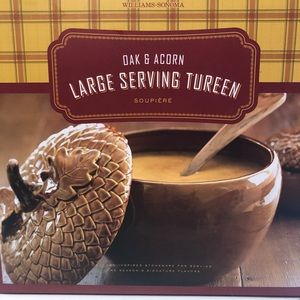 Williams Sonoma Large Acorn Tureen